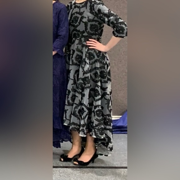 Dainty Jewells One Enchanting Evening Dress - Picture 2 of 6